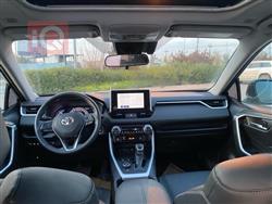 تۆیۆتا ڕاڤ 4